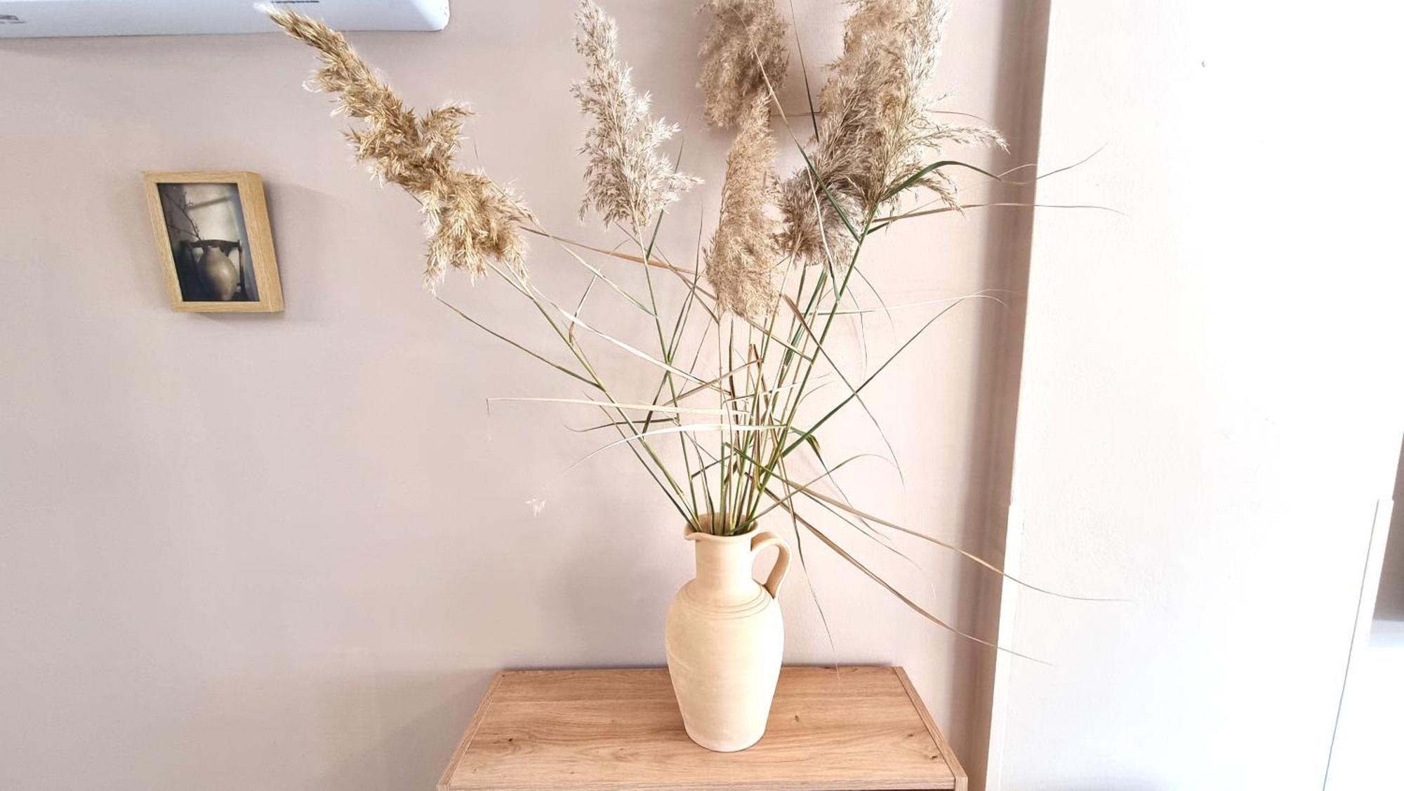 Δωμάτια σε οικογενειακή κατοικία 5 Min Walk To Beach, Perfect Seaside Escape 3br Shared